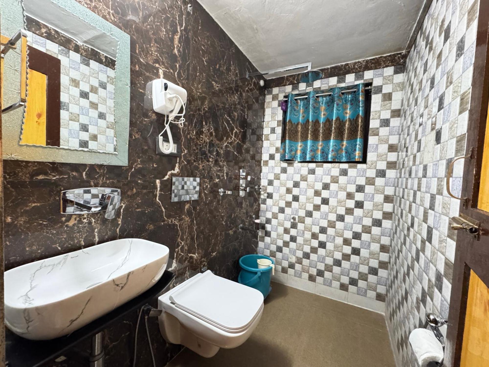 Bombay Palace Hotell Pahalgām Eksteriør bilde